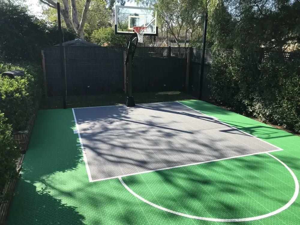 Sarah & Ben — Geelong, VIC — green & grey half-court